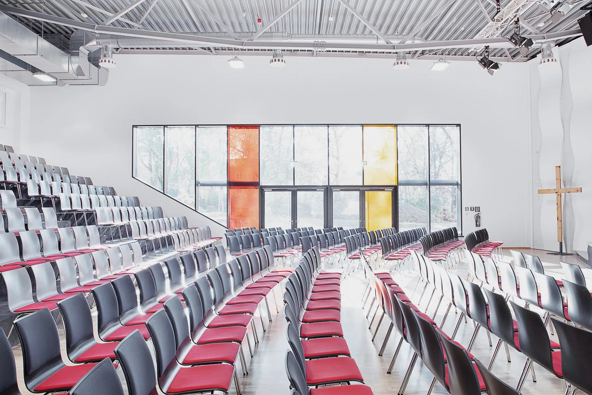 GEC - Kirche im Silcherforum in der Lenaustraße 2 in Heilbronn.